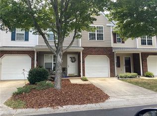 8791 Robinson Forest Dr, Charlotte, NC 28277