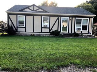 6320 S Water Street Ext SE, Uhrichsville, OH 44683