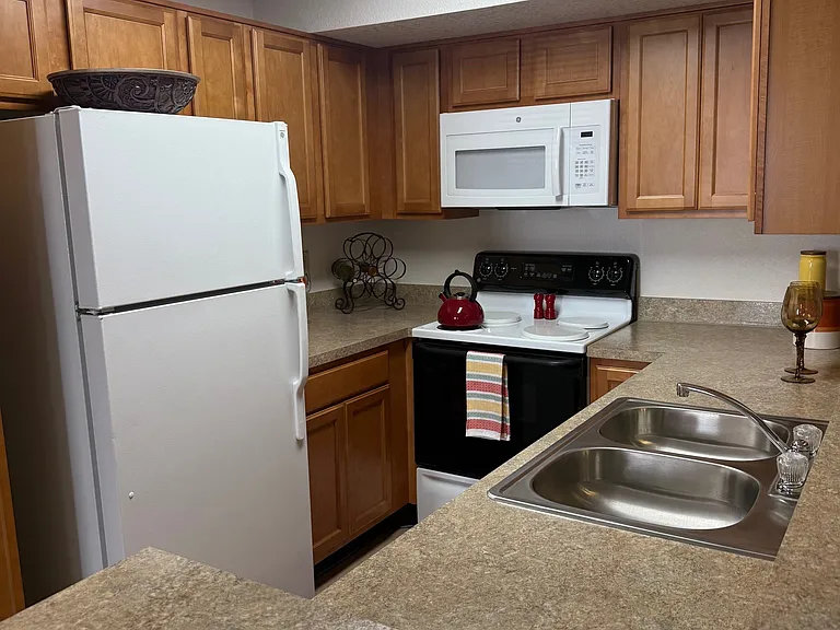 River Park Apartments — Photo 61