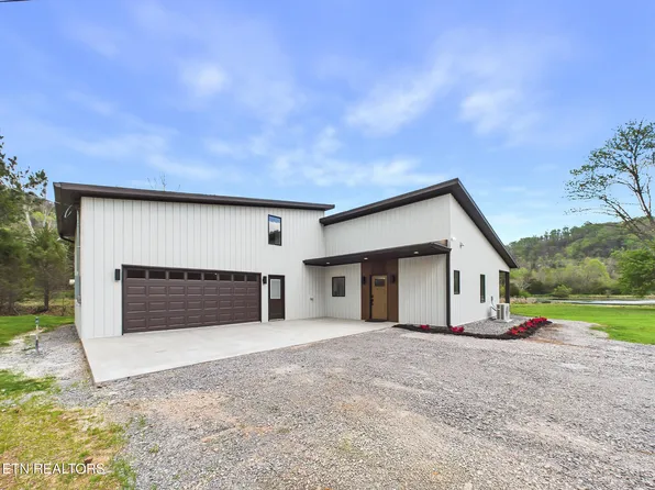 1483 Reagan Valley Rd, Tellico Plains, TN 37385