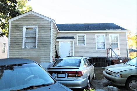 2nd image of 506 Jewell St