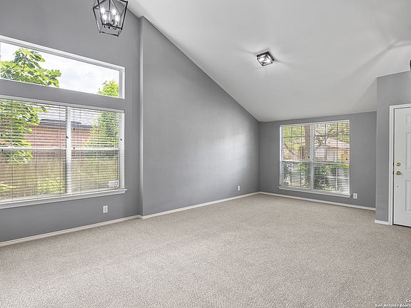 5th image of 14315 Markham Glen