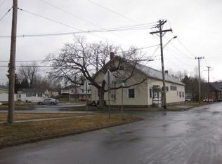 21 Smith St, Plattsburgh, NY 12901