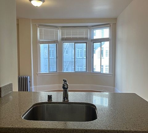 4th image of 887 Bush St #307