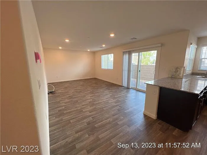 2750 Frosted Teal Ave — Photo 3