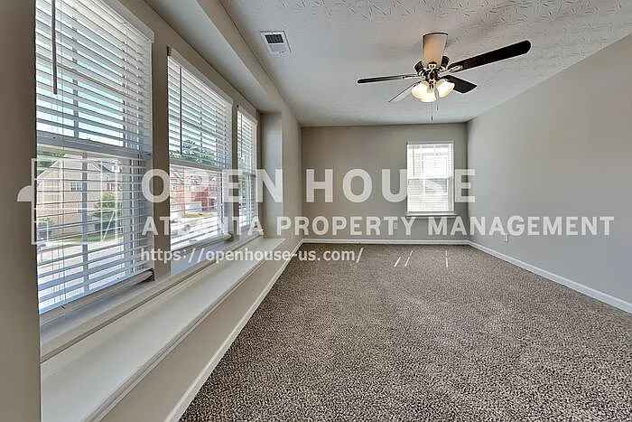 3118 Farmstead Ct — Photo 11