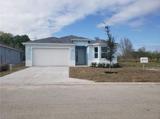 1096 Hamilton St, Immokalee, FL 34142