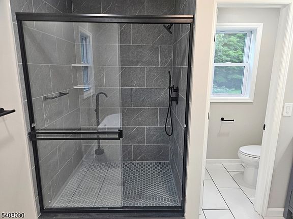 5th image of 43 Rockport Rd