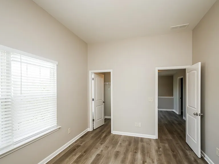 88 High Point Way — Photo 12