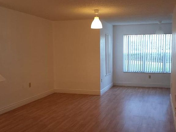 4th image of 12870 Vista Isles Dr APT 513
