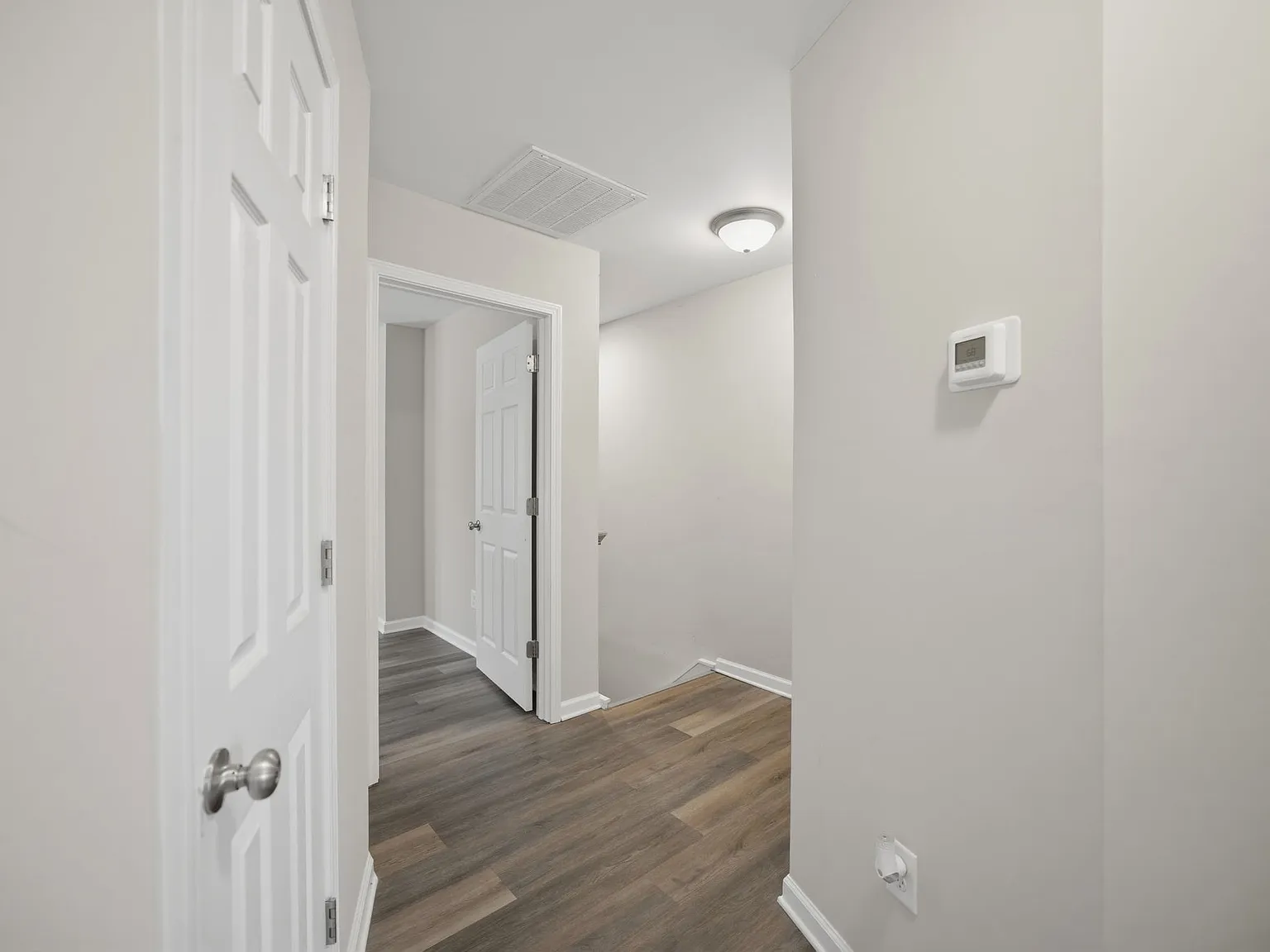 3 bed, 2.5 bath, 1240 sqft, $1,775 — Photo 3