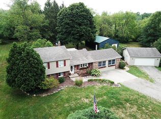 2648 Fenton Rd, Hartland, MI 48353