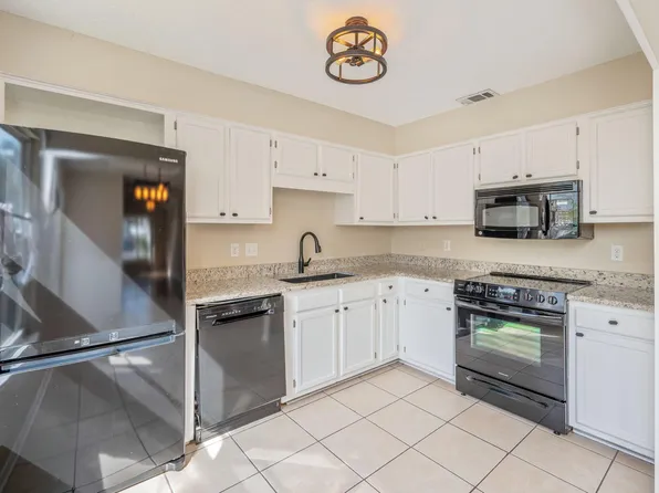 204 McKinley St, Niceville, FL 32578