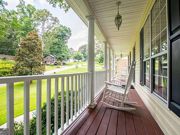 5th image of 6150 Shallow Wood Ln