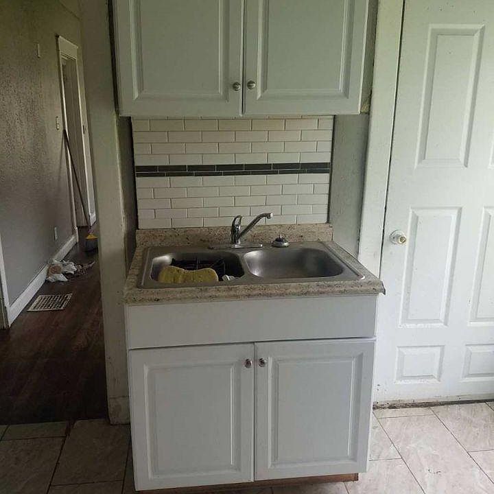 2nd image of 1019 Lowell Ave