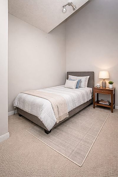 Calgary Townhouse for rent - 3 Bedrooms — photo 11