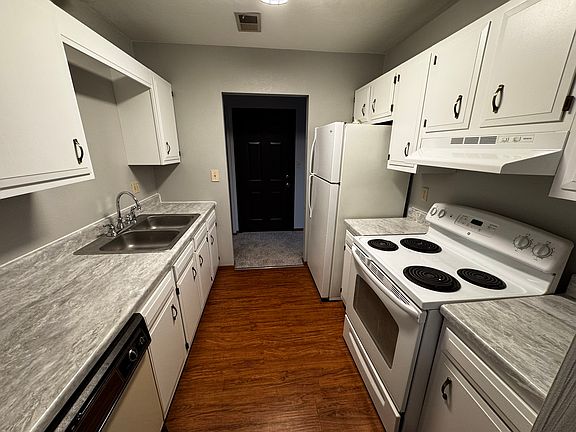 3rd image of 1539 Ligonier St APT 11