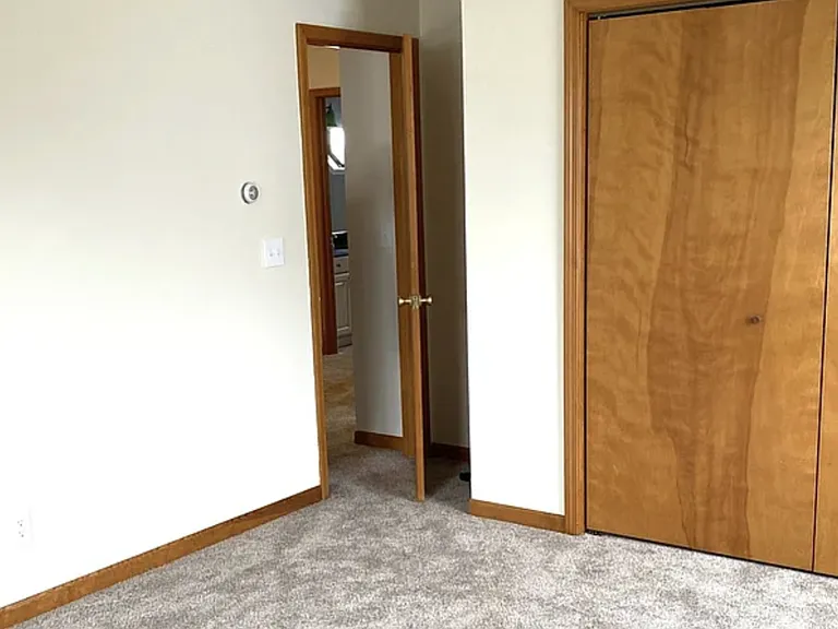 258 Miller St #B — Photo 11