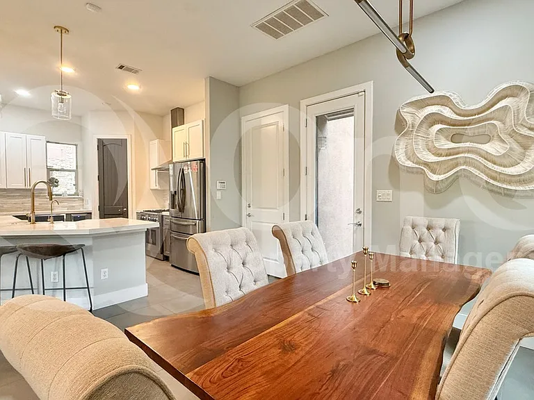 2502 Kinney Rd #A — Photo 21