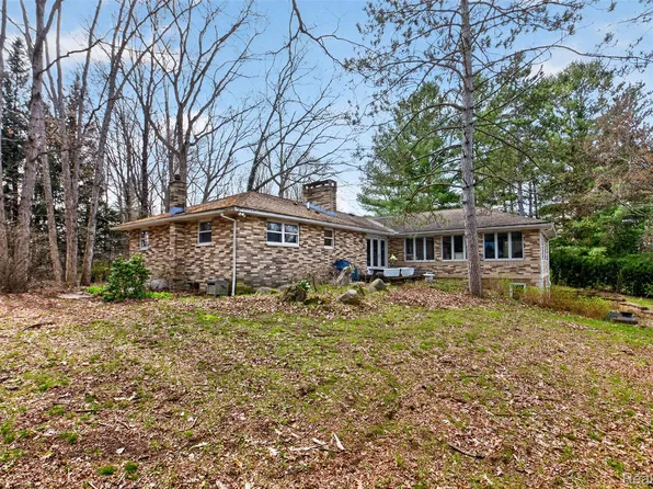 8197 Irish Rd, Millington, MI 48746