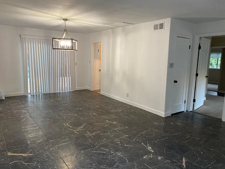 9150 Crow Canyon Rd — Photo 3