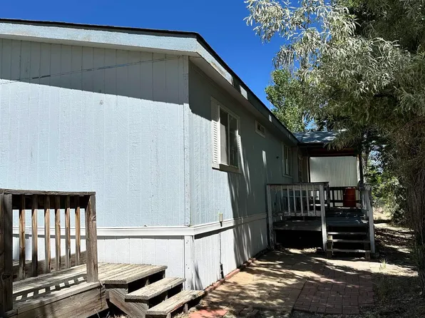 51 Wilkerson Ct, Round Mountain, NV 89045