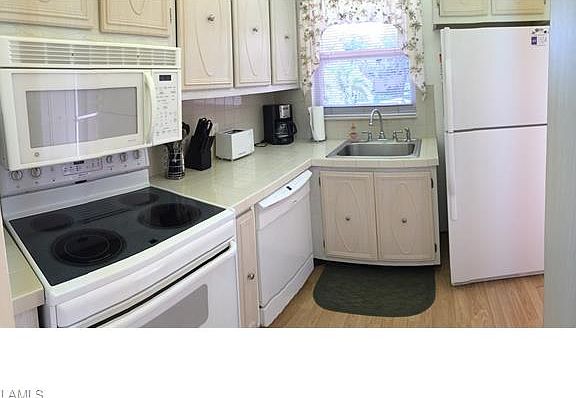 4th image of 200 Forest Lakes Blvd APT 207