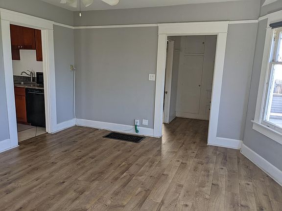 5th image of 4016 Georgia St #4016