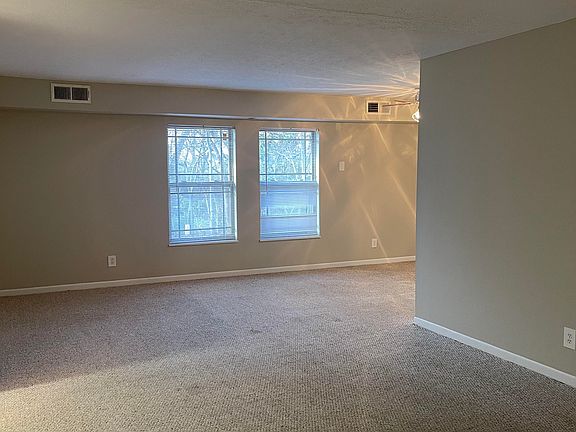 5th image of 2702 Industrial Dr APT 414