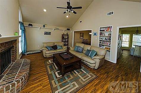4th image of 1120 Coker Dr