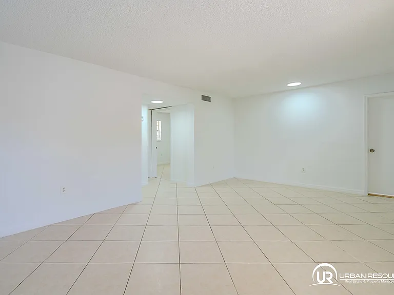 3265 Virginia St #15 — Photo 14