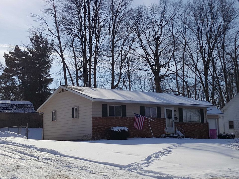 2nd image of 146 Cliffbrook Dr