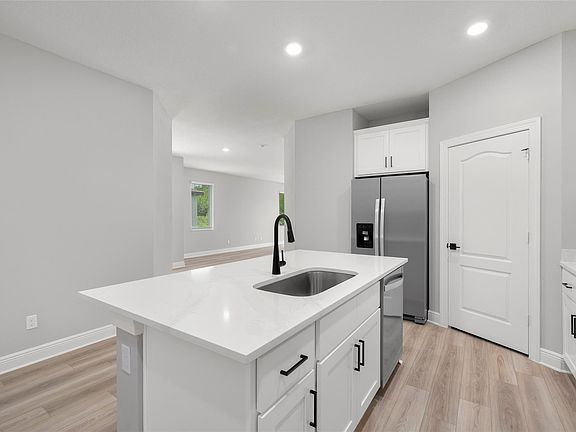 5th image of 5412 Gladness Court