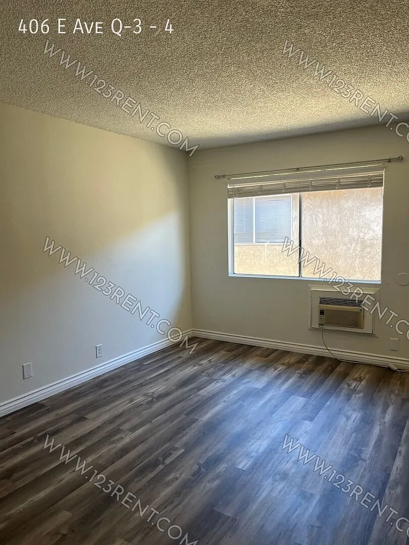 2bd/ 1bth Upgraded Apartment East Palmdale — Photo 4