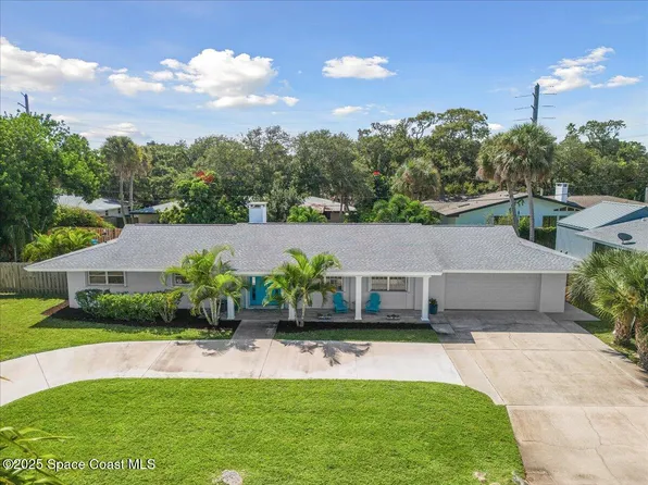 585 Bahama Dr, Indialantic, FL 32903