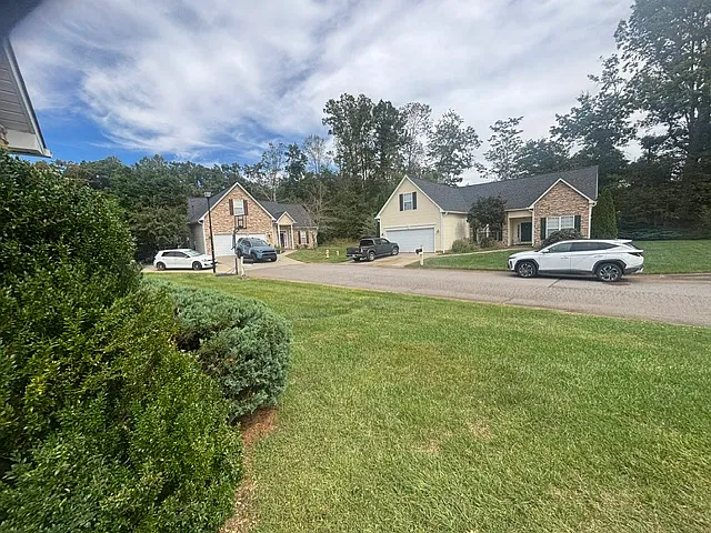3 bed, 1515 sqft, $1,995 — Photo 4