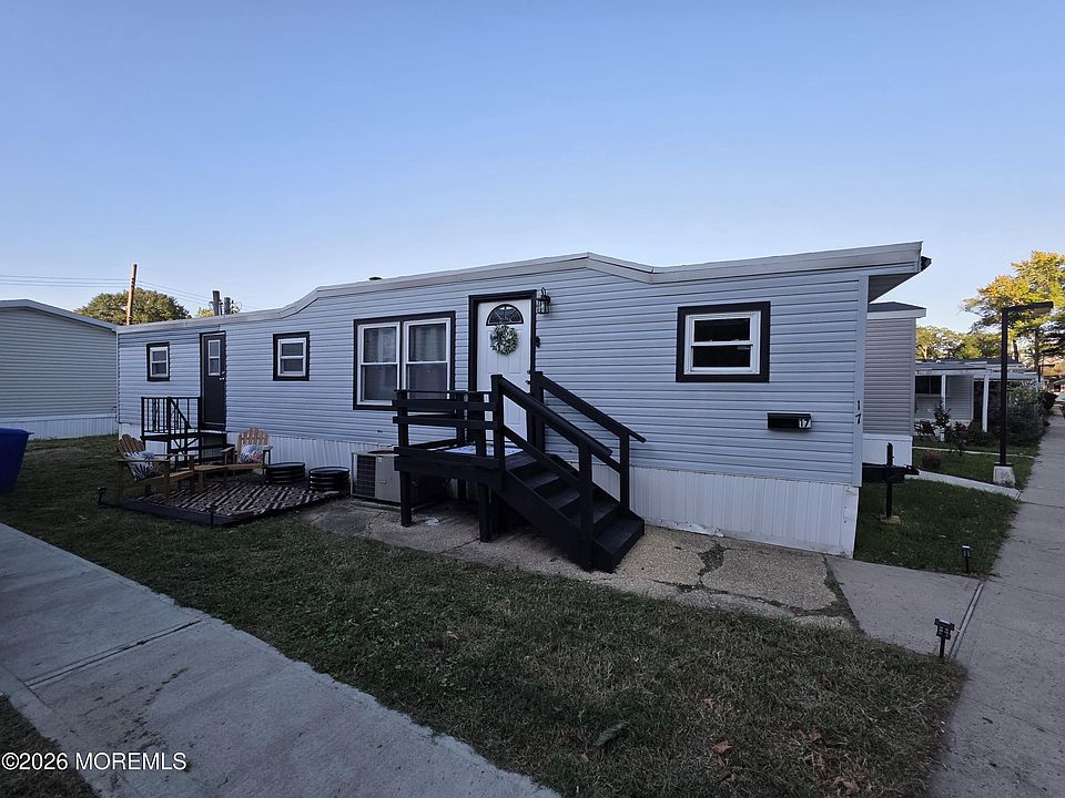 1st image of 17 Gary Avenue
