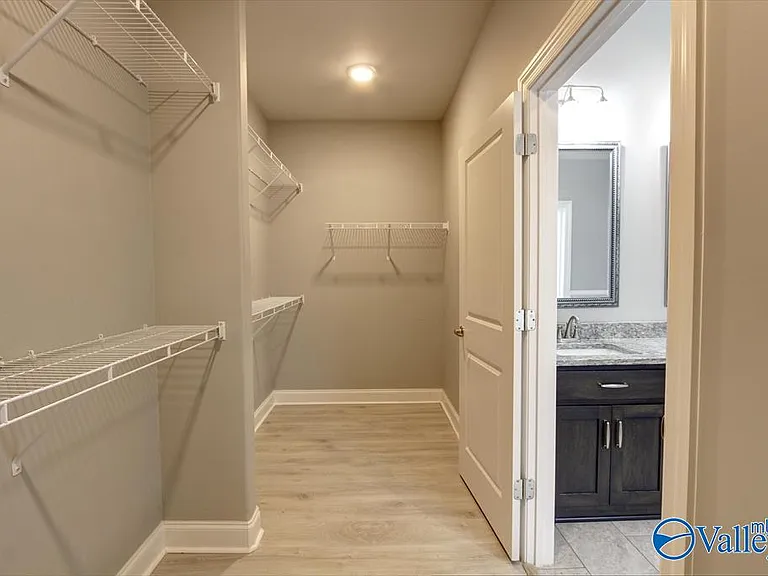26415 Birkshire Ln — Photo 19