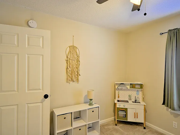 422 Woodale Dr — Photo 27