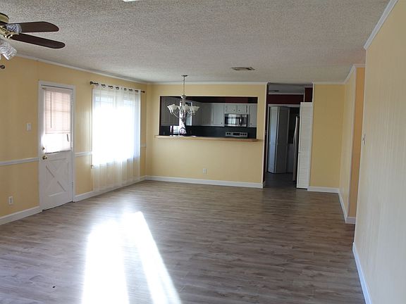 3rd image of 2405 Francis Dr
