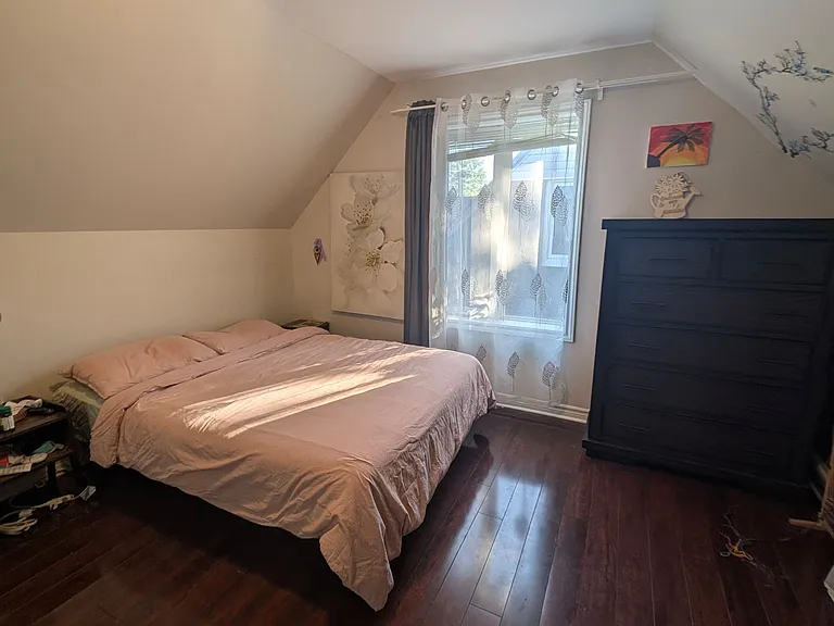 216 Bogert Ave #MAIN HOUSE — Photo 9