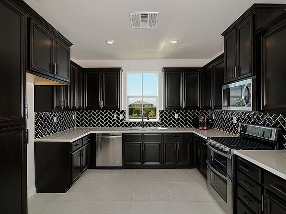 Interior Classico-Kitchen1