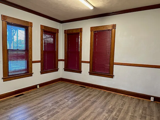 Living room is 13.5 x 13.5