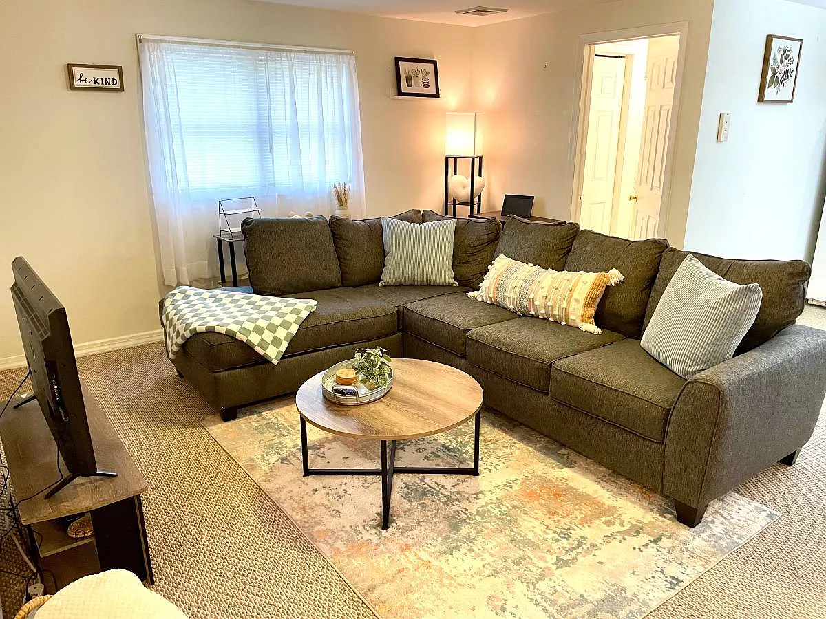 1 bed, $1,152 — Photo 3