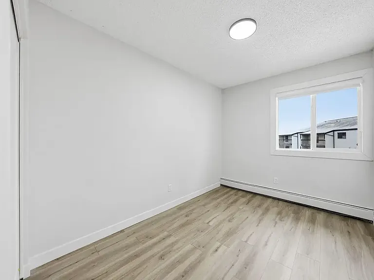 232 Pinehouse Dr — Photo 13
