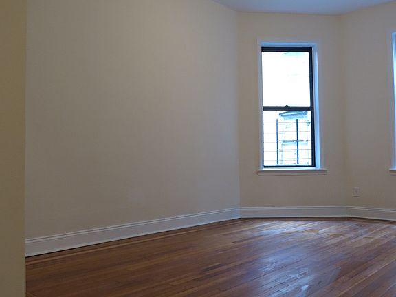 3rd image of 403 Audubon Ave APT 5C