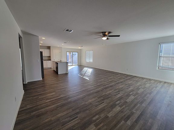 3rd image of 816 S Parker Pl