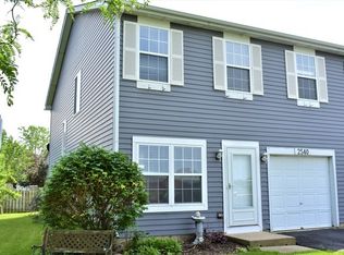 2540 Warm Springs Ln, Naperville, IL 60564