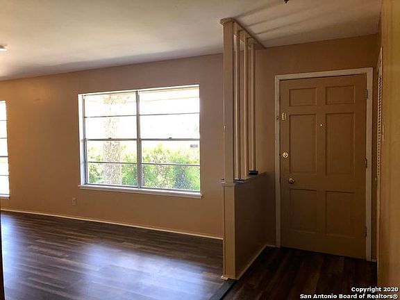 3rd image of 126 Mountain Valley St