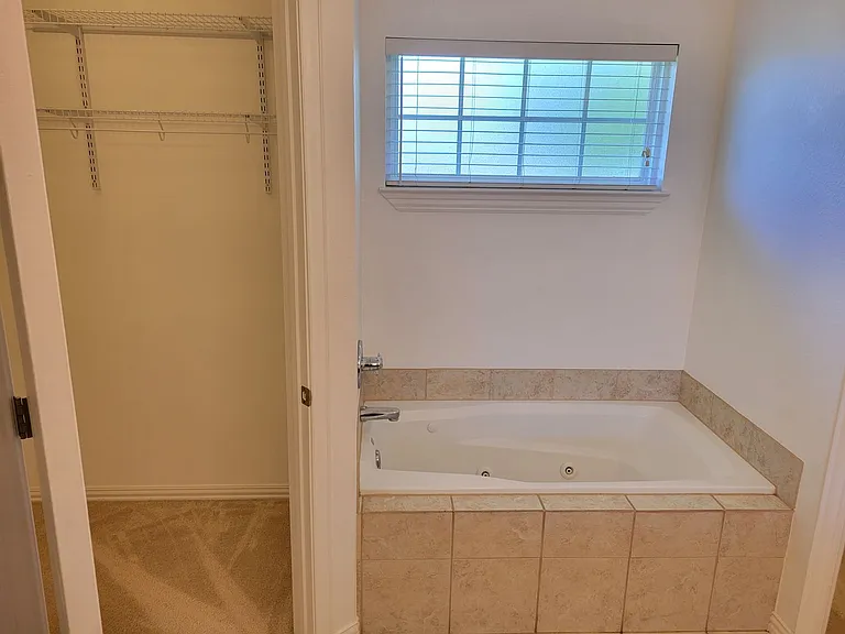 2301 Jadyn Ln — Photo 24